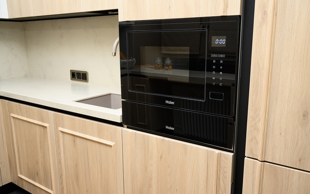 Кухня для ТВ-проекта «Квартирный Вопрос» в духе Стокгольма