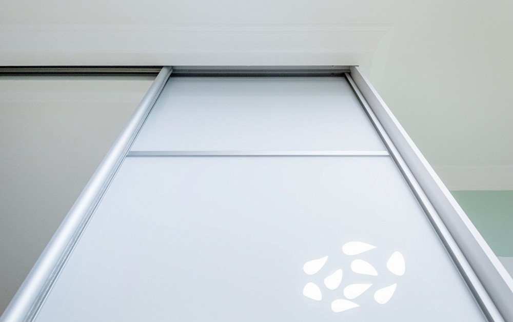 Шкафы-купе в прихожей и спальне