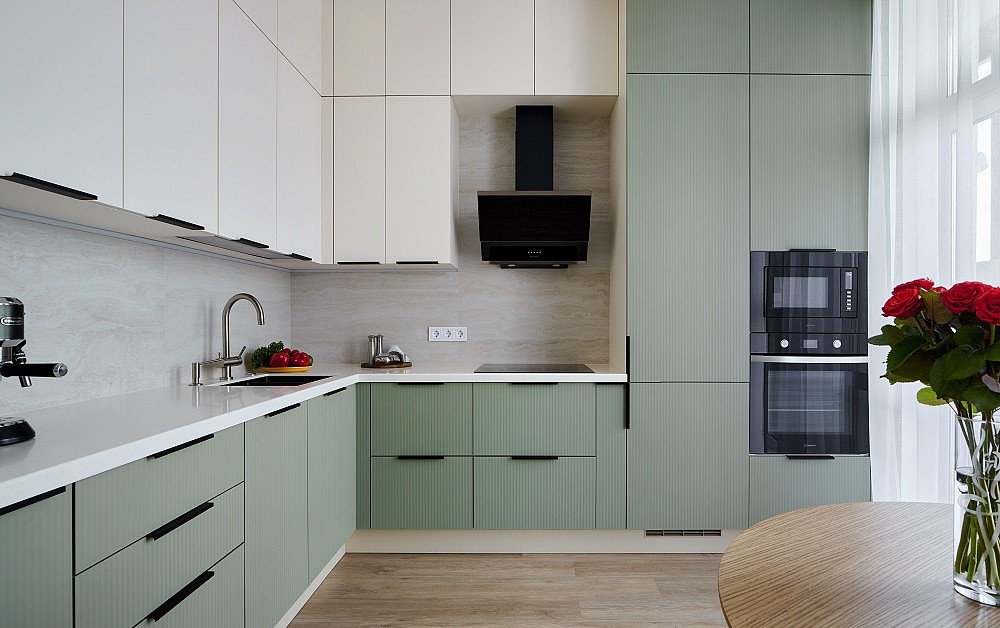 Кухня с фасадами с эффектом плиссировки