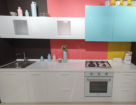 Недорого купить угловые кухни на распродаже