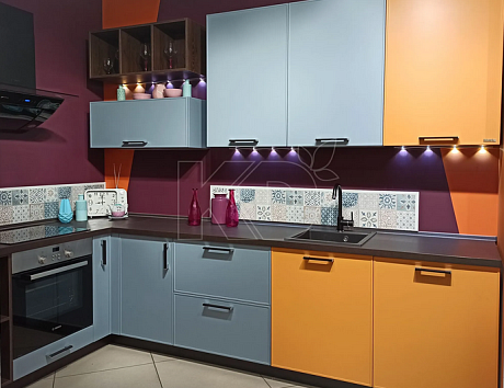 Недорого купить угловые кухни на распродаже