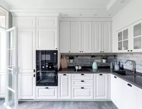 Белая кухня в Липецке