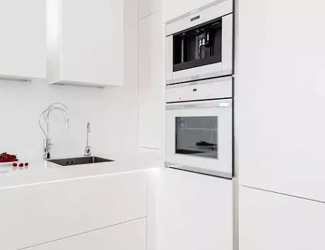 Глянцевая кухня в Ростове-на-Дону