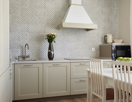 Светлая кухня в Воронеже