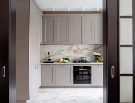 Коричневая кухня в Воронеже