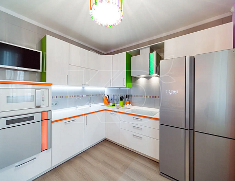 Дизайн кухни в белом цвете